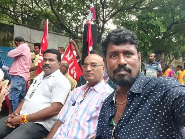 இலங்கை கடற்படையால் தமிழக மீனவர்கள் கைது செய்யப்படுவதை கண்டித்து நடைபெற்ற ஆர்ப்பாட்டத்தில் கலந்து கொண்டு உரையாற்றியபோது.