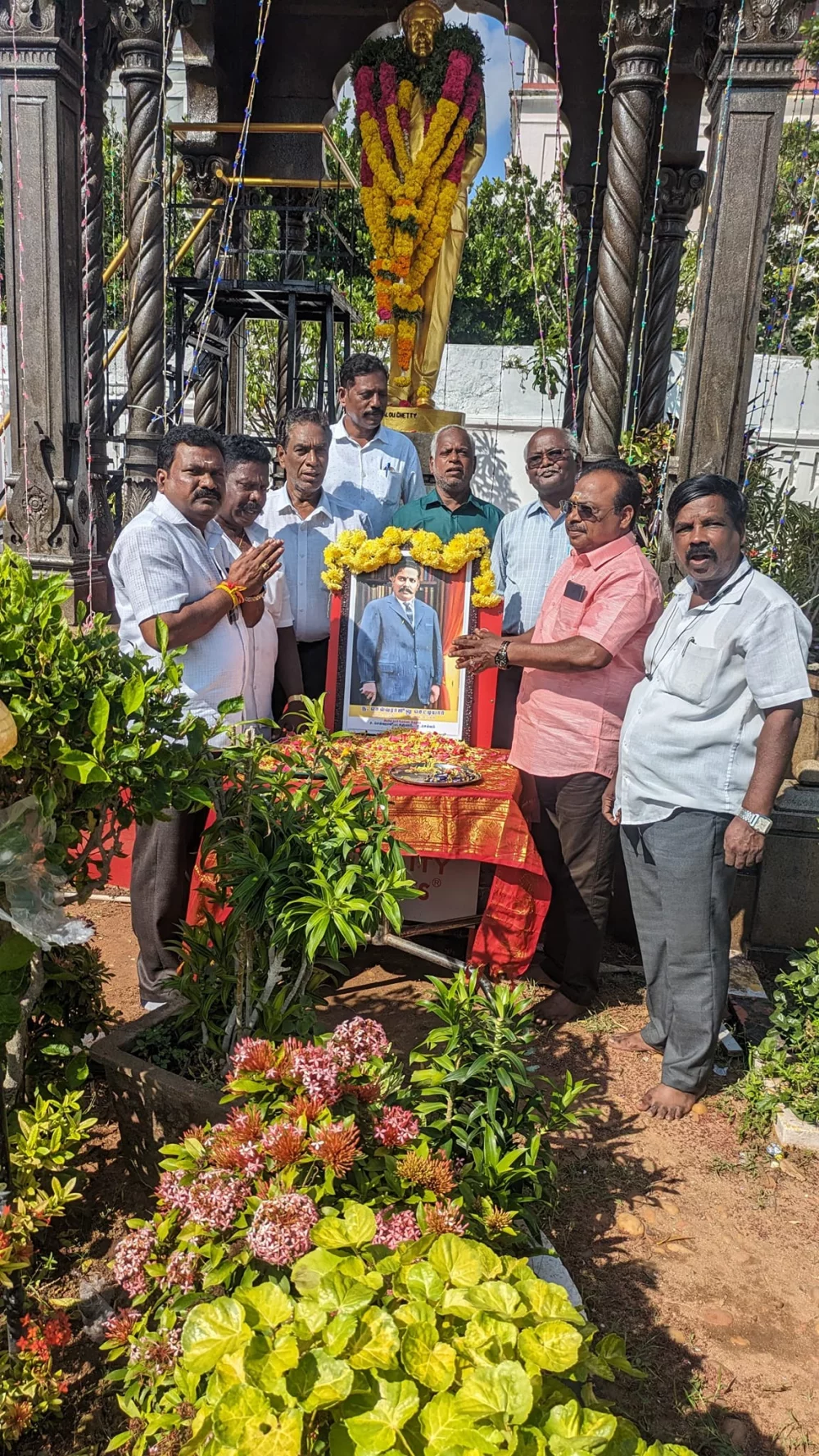 டிசம்பர் மாதம் 7 ஆம் தேதி பிறந்தநாள் விழா நாயகன். பாண்டிச்சேரியின் மறைக்க முடியாத அடையாளம் பரதவர் குல வழித்தோன்றல்சீமான் ந.செல்வராசுலு செட்டியார் அவர்களின் பிறந்தநாள் விழா.