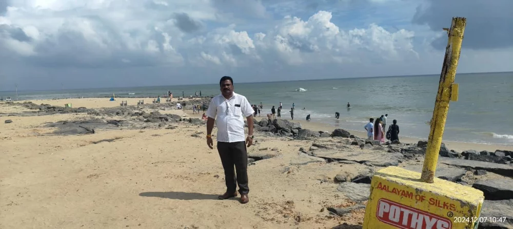 பாண்டிச்சேரி கடற்கரையில் இன்று 07/12/24