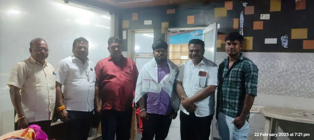 தஞ்சை தளபதி நாகை மன்னன் மாவீரன் வருணகுலத்தான் அவர்களை சுதந்திர போராட்ட வீரராக இந்திய அரசு அறிவித்த தை கொண்டாடும் விதமாக விழாவை நாகையில் நடத்துவதற்கு ஒத்துழைப்பு தர வேண்டி கவுன்சிலர் பா.அங்குதன் அவர்களை சந்தித்து ஆதரவு பெற்ற போது.