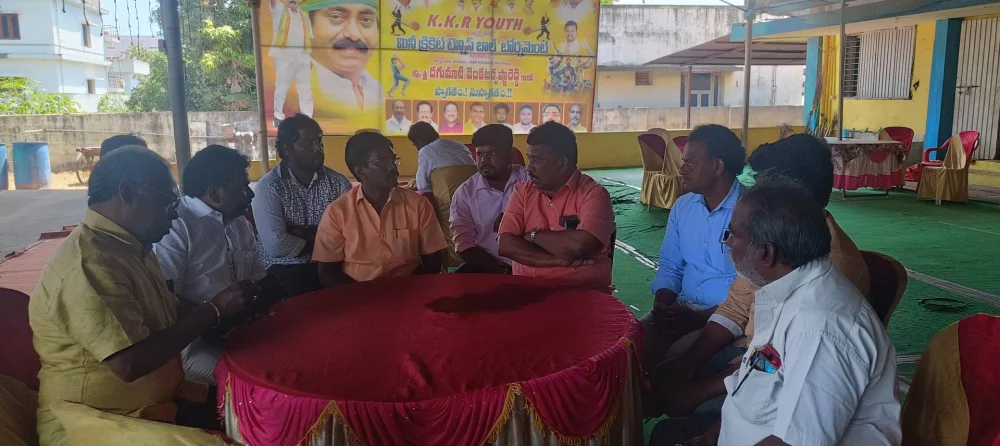 மத்திய மீன்வளத்துறை மேம்பாட்டு வாரிய உறுப்பினர், சகோதரர் *கொள்ளங்காரி பொல்லையா* அவர்களுடன் *தேசிய பரதவர் அரசாணை*, *மாவீரர் வருணக்குலத்தான் முன்னெடுப்பு* குறித்து ஆந்திர பிரதேஷ் காவாலியில் கலந்தாலோசிக்கபட்டது.