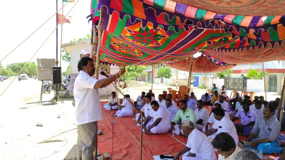 மீனவர்களின் பல்வேறு கோரிக்கைகளை வலியுறுத்தி ராமநாதபுரத்தில் தங்கச்சிமடம் பகுதியில் நடைபெறுகின்ற அனைத்து மீனவ சங்கங்கள் கூட்டமைப்பு சார்பாக நடைபெற்ற கூட்டத்தில் பரதவர் முன்னேற்றப் பேரவை சார்பாகவும்  கலந்துகொண்டு உரையாற்றியபோது.