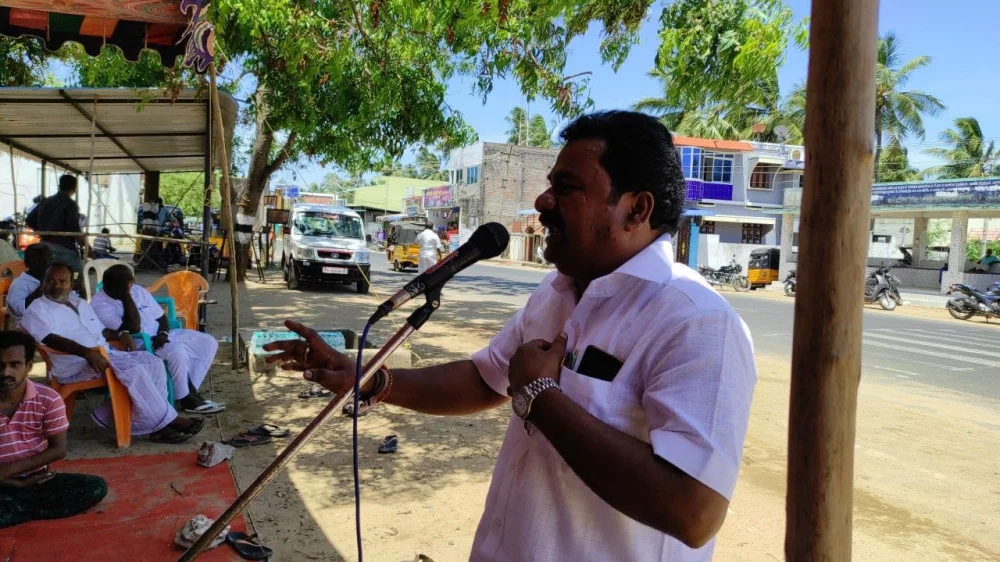 மீனவர்களின் பல்வேறு கோரிக்கைகளை வலியுறுத்தி ராமநாதபுரத்தில் தங்கச்சிமடம் பகுதியில் நடைபெறுகின்ற அனைத்து மீனவ சங்கங்கள் கூட்டமைப்பு சார்பாக நடைபெற்ற கூட்டத்தில் பரதவர் முன்னேற்றப் பேரவை சார்பாகவும்  கலந்துகொண்டு உரையாற்றியபோது.