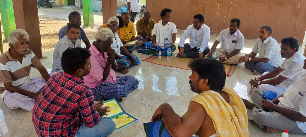 பரதவர் முன்னேற்றப் பேரவை சார்பாக முனைவர் தி.முத்து கண்ணப்பர் படைப்பான சங்க இலக்கியத்தில் நெய்தல்நிலம் நூல் வெளியீட்டு விழாவிற்கு செங்கல்பட்டு மாவட்டத்தில் உள்ள அனைத்து மீனவர் கிராமங்களுக்கும் அழைப்புக் கொடுக்கப்பட்டு நிகழ்ச்சிக்கு வருமாறு அழைத்த போது.