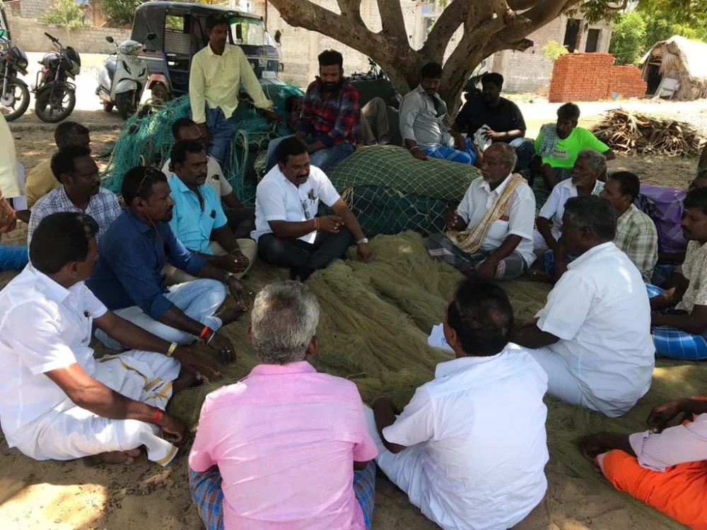 பரதவர் முன்னேற்றப் பேரவை சார்பாக முனைவர் தி.முத்து கண்ணப்பர் படைப்பான சங்க இலக்கியத்தில் நெய்தல்நிலம் நூல் வெளியீட்டு விழாவிற்கு செங்கல்பட்டு மாவட்டத்தில் உள்ள அனைத்து மீனவர் கிராமங்களுக்கும் அழைப்புக் கொடுக்கப்பட்டு நிகழ்ச்சிக்கு வருமாறு அழைத்த போது.