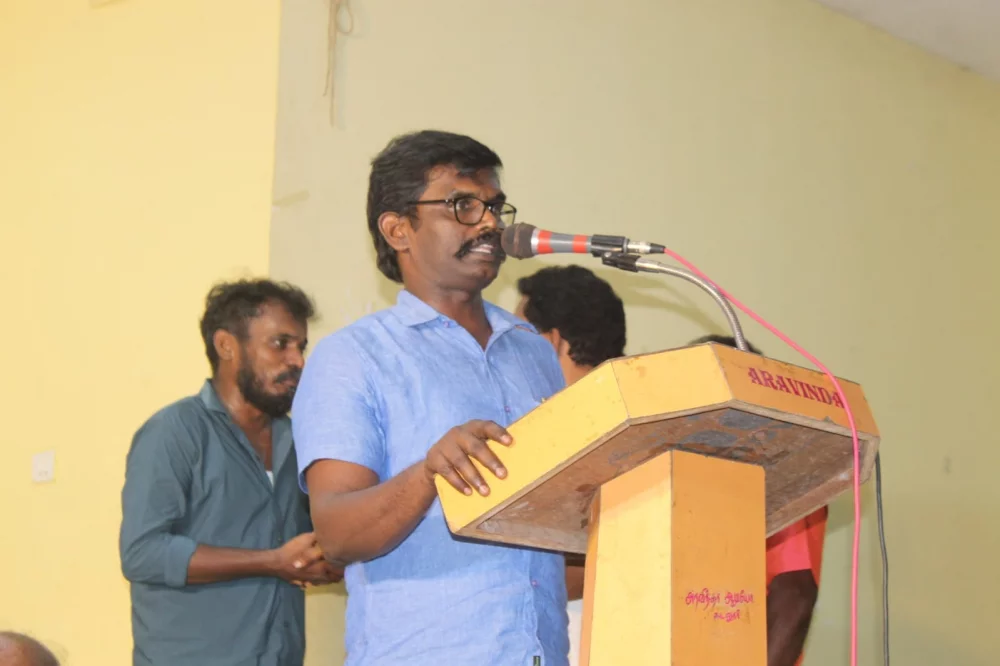 04/06/2022 அன்று பரதவர் முன்னேற்ற பேரவை சார்பாக செங்கல்பட்டு மாவட்டம் ECR கல்பாக்கம் அடுத்த காத்தான்கடை பகுதியில் என்கேபி மஹாலில் நடை பெற்ற முனைவர் தி. முத்து கண்ணப்பர் அவர்களுடைய சங்க இலக்கியத்தில் நெய்தல் நிலம் நூல் வெளியீட்டு விழாவின்போது.