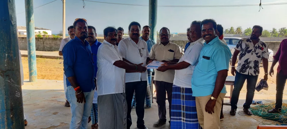 பரதவர் முன்னேற்றப் பேரவை சார்பாக முனைவர் தி.முத்து கண்ணப்பர் படைப்பான சங்க இலக்கியத்தில் நெய்தல்நிலம் நூல் வெளியீட்டு விழாவிற்கு செங்கல்பட்டு மாவட்டத்தில் உள்ள அனைத்து மீனவர் கிராமங்களுக்கும் அழைப்புக் கொடுக்கப்பட்டு நிகழ்ச்சிக்கு வருமாறு அழைத்த போது.