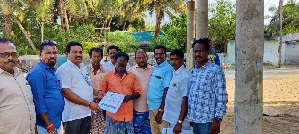 பரதவர் முன்னேற்றப் பேரவை சார்பாக முனைவர் தி.முத்து கண்ணப்பர் படைப்பான சங்க இலக்கியத்தில் நெய்தல்நிலம் நூல் வெளியீட்டு விழாவிற்கு செங்கல்பட்டு மாவட்டத்தில் உள்ள அனைத்து மீனவர் கிராமங்களுக்கும் அழைப்புக் கொடுக்கப்பட்டு நிகழ்ச்சிக்கு வருமாறு அழைத்த போது.