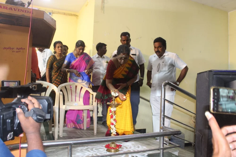 04/06/2022 அன்று பரதவர் முன்னேற்ற பேரவை சார்பாக செங்கல்பட்டு மாவட்டம் ECR கல்பாக்கம் அடுத்த காத்தான்கடை பகுதியில் என்கேபி மஹாலில் நடை பெற்ற முனைவர் தி. முத்து கண்ணப்பர் அவர்களுடைய சங்க இலக்கியத்தில் நெய்தல் நிலம் நூல் வெளியீட்டு விழாவின்போது.