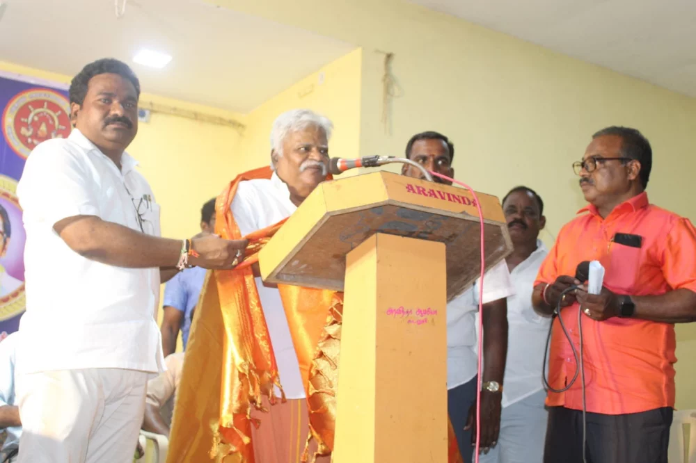 04/06/2022 அன்று பரதவர் முன்னேற்ற பேரவை சார்பாக செங்கல்பட்டு மாவட்டம் ECR கல்பாக்கம் அடுத்த காத்தான்கடை பகுதியில் என்கேபி மஹாலில் நடை பெற்ற முனைவர் தி. முத்து கண்ணப்பர் அவர்களுடைய சங்க இலக்கியத்தில் நெய்தல் நிலம் நூல் வெளியீட்டு விழாவின்போது.