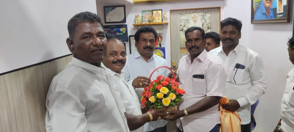 சுவிட்சர்லாந்து நாட்டின் ஜெனிவா நகரில் உள்ள ஐநா சபையில் மீனவர்களுக்கு வழங்கக்கூடிய மானியங்களை நிறுத்துவது சம்பந்தமான தீர்மானத்தை எதிர்ப்பு தெரிவித்து தாயகம் திரும்பிய என்னை வாழ்த்தியப்போது.