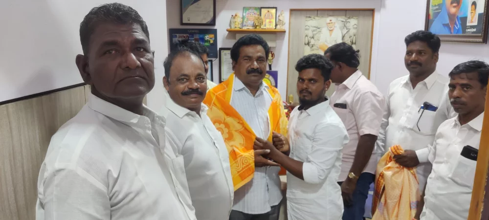 சுவிட்சர்லாந்து நாட்டின் ஜெனிவா நகரில் உள்ள ஐநா சபையில் மீனவர்களுக்கு வழங்கக்கூடிய மானியங்களை நிறுத்துவது சம்பந்தமான தீர்மானத்தை எதிர்ப்பு தெரிவித்து தாயகம் திரும்பிய என்னை வாழ்த்தியப்போது.