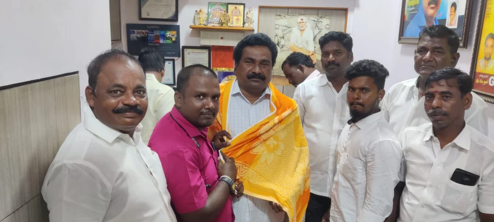 சுவிட்சர்லாந்து நாட்டின் ஜெனிவா நகரில் உள்ள ஐநா சபையில் மீனவர்களுக்கு வழங்கக்கூடிய மானியங்களை நிறுத்துவது சம்பந்தமான தீர்மானத்தை எதிர்ப்பு தெரிவித்து தாயகம் திரும்பிய என்னை வாழ்த்தியப்போது.