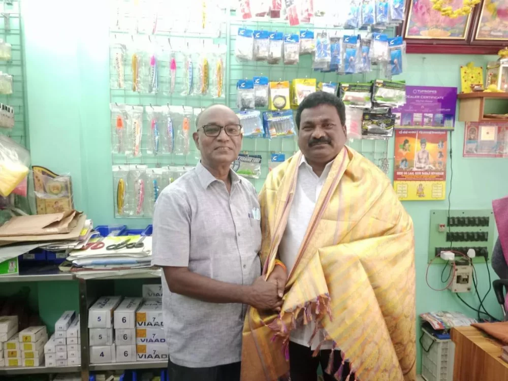 17/03/2025 அன்று எனது பிறந்த நாளை முன்னிட்டு பிறந்தநாள் நிகழ்ச்சியை கொண்டாடியும் அன்னதான நிகழ்ச்சியை நடத்தியும் வாழ்த்து தெரிவித்த உறவினர்களுக்கும் நண்பர்களுக்கும் எனது உயிராக கருதும் என் பரதவர் இன சொந்தங்களுக்கும் எனது மனமார்ந்த நன்றிகள்.