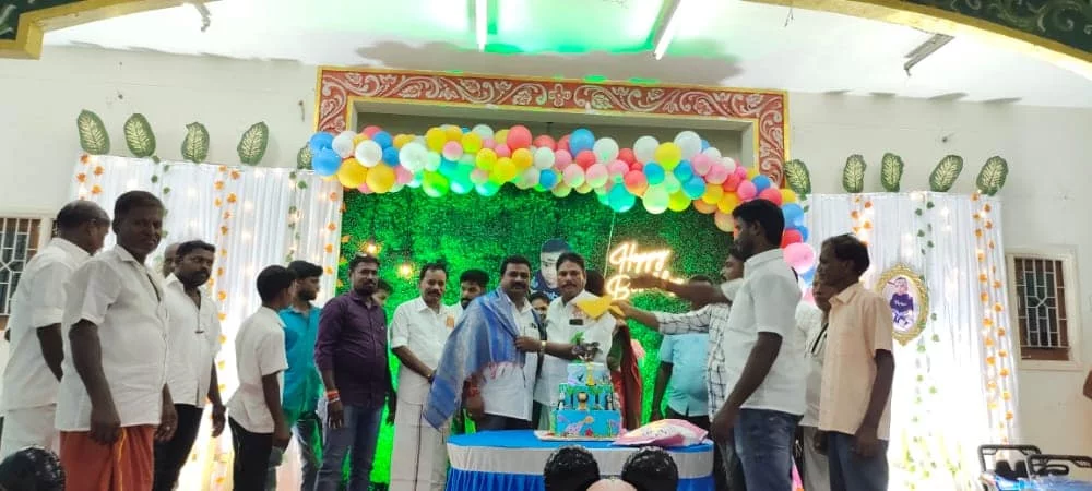 செங்கல்பட்டு மாவட்டம் உய்யாளி க்குப்பம்  மீனவர் கிராமத்தில் வசிக்கும் திரு.R. ராம்குமார் அனிதா அவர்களின் செல்லக்குழந்தை ரா.திஷான் முதல் பிறந்தநாள் விழாவிற்கு சிறப்பு அழைப்பாளராக சென்று குழந்தையை வாழ்த்திய போது.