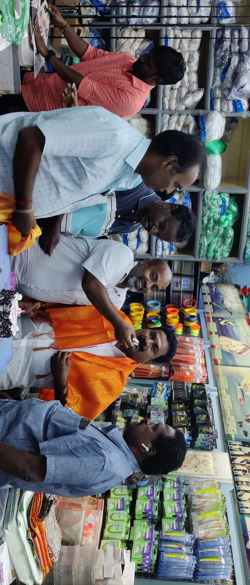 17/03/2023  எனது பிறந்தநாள் அன்று என்னை நேரில் சந்தித்தும் தொலைபேசி, வாட்சப், பேஸ்புக் instagram போன்ற சமூக ஊடகங்கள் வாயிலாகவும் பிறந்தநாள் வாழ்த்து தெரிவித்த அனைத்து நண்பர்களுக்கும் என் மீது பாசம் கொண்ட நட்புகளுக்கும் எனது மனமார்ந்த நன்றிகள்.