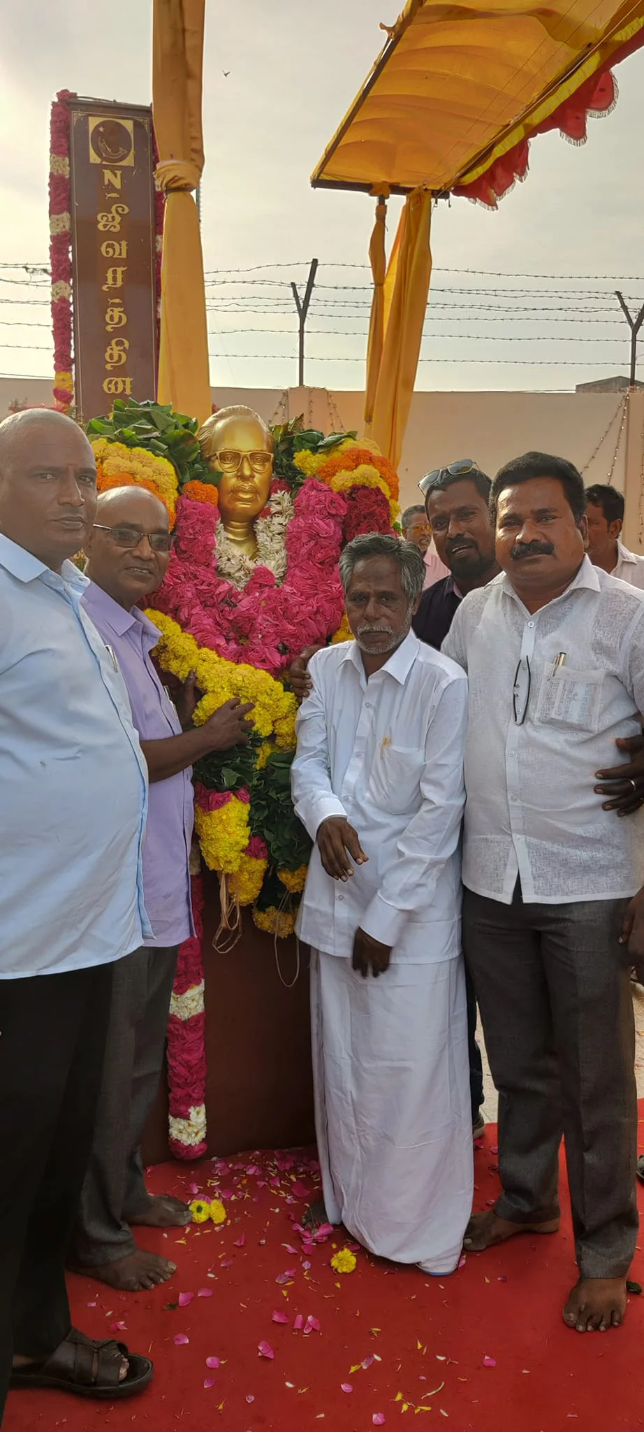 என்.ஜீவரத்தினம் அவர்களுடைய நினைவிடத்தை ஆர்.கே.நகர் சட்டமன்ற உறுப்பினர் ஜே.ஜே.எபிநேசர் அவர்கள் தன்னுடைய தொகுதி மேம்பாட்டு நிதியிலிருந்து 10 லட்சம் ரூபாய் செலவில் புதுப்பித்து 26/03/2023 அன்று மாலை திறப்பு விழா செய்தார்கள்.