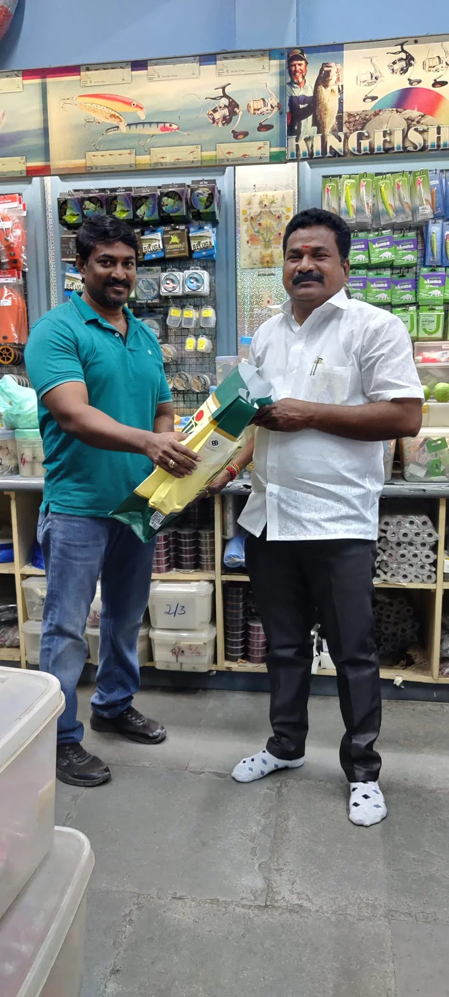 17/03/2023  எனது பிறந்தநாள் அன்று என்னை நேரில் சந்தித்தும் தொலைபேசி, வாட்சப், பேஸ்புக் instagram போன்ற சமூக ஊடகங்கள் வாயிலாகவும் பிறந்தநாள் வாழ்த்து தெரிவித்த அனைத்து நண்பர்களுக்கும் என் மீது பாசம் கொண்ட நட்புகளுக்கும் எனது மனமார்ந்த நன்றிகள்.