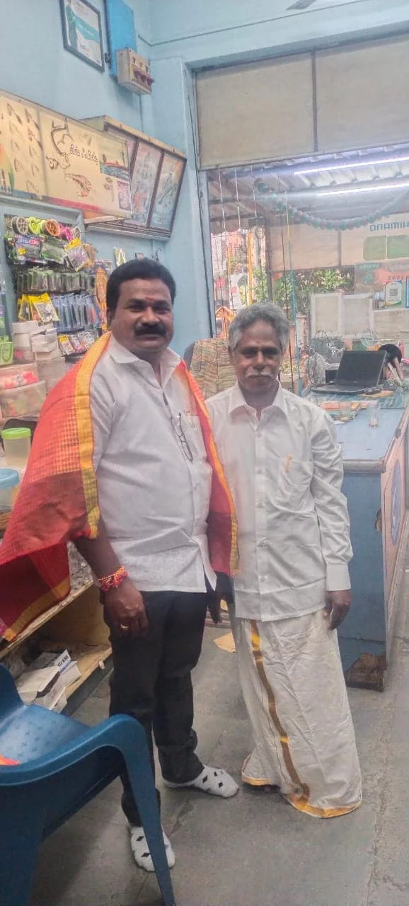 17/03/2023  எனது பிறந்தநாள் அன்று என்னை நேரில் சந்தித்தும் தொலைபேசி, வாட்சப், பேஸ்புக் instagram போன்ற சமூக ஊடகங்கள் வாயிலாகவும் பிறந்தநாள் வாழ்த்து தெரிவித்த அனைத்து நண்பர்களுக்கும் என் மீது பாசம் கொண்ட நட்புகளுக்கும் எனது மனமார்ந்த நன்றிகள்.