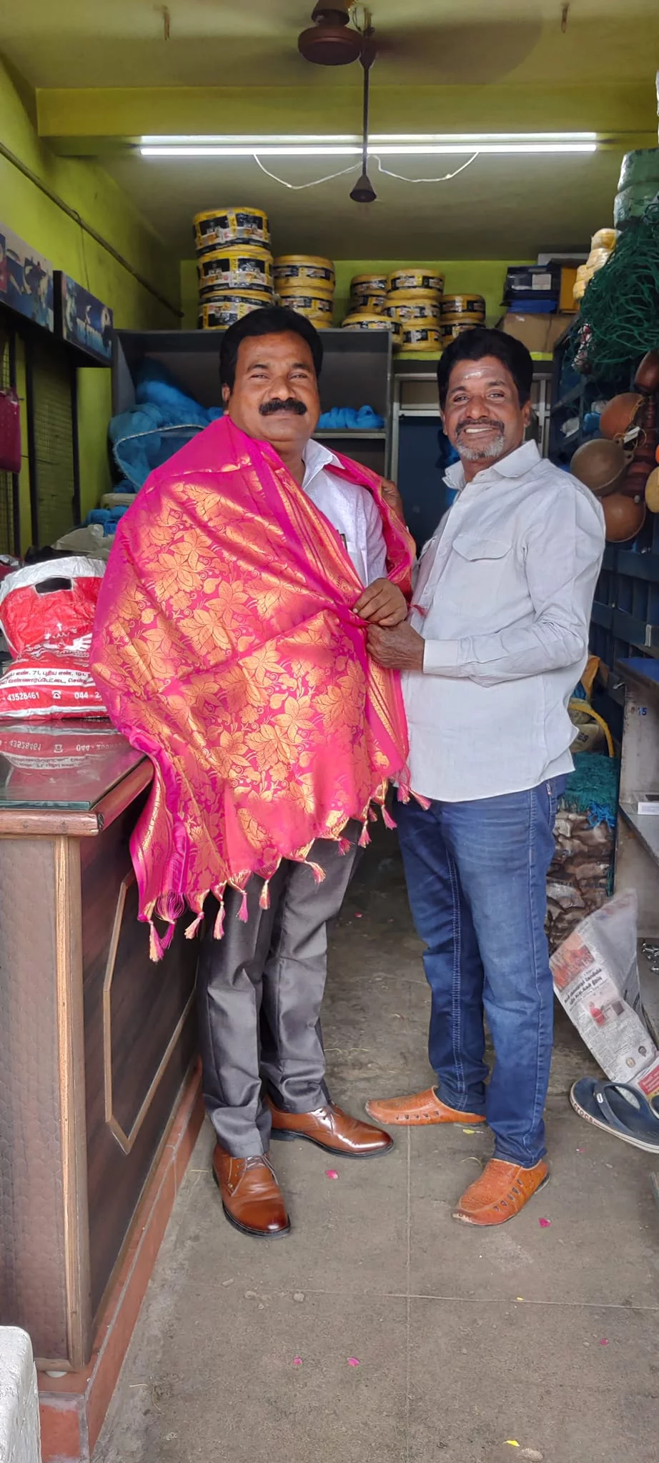 17/03/2023  எனது பிறந்தநாள் அன்று என்னை நேரில் சந்தித்தும் தொலைபேசி, வாட்சப், பேஸ்புக் instagram போன்ற சமூக ஊடகங்கள் வாயிலாகவும் பிறந்தநாள் வாழ்த்து தெரிவித்த அனைத்து நண்பர்களுக்கும் என் மீது பாசம் கொண்ட நட்புகளுக்கும் எனது மனமார்ந்த நன்றிகள்.