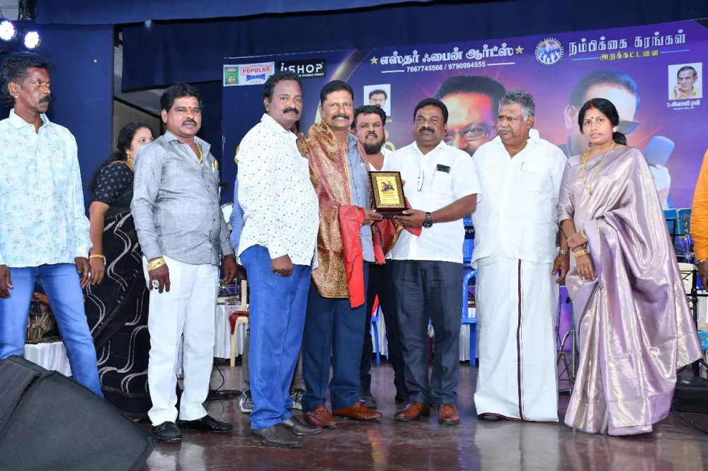 20/04./2025 அன்று நடந்த ராஜா அண்ணாமலை மன்றத்தில் நடைபெற்ற இசை நிகழ்ச்சியில் சிறப்பு அழைப்பாளராக கலந்து கொண்ட போது.