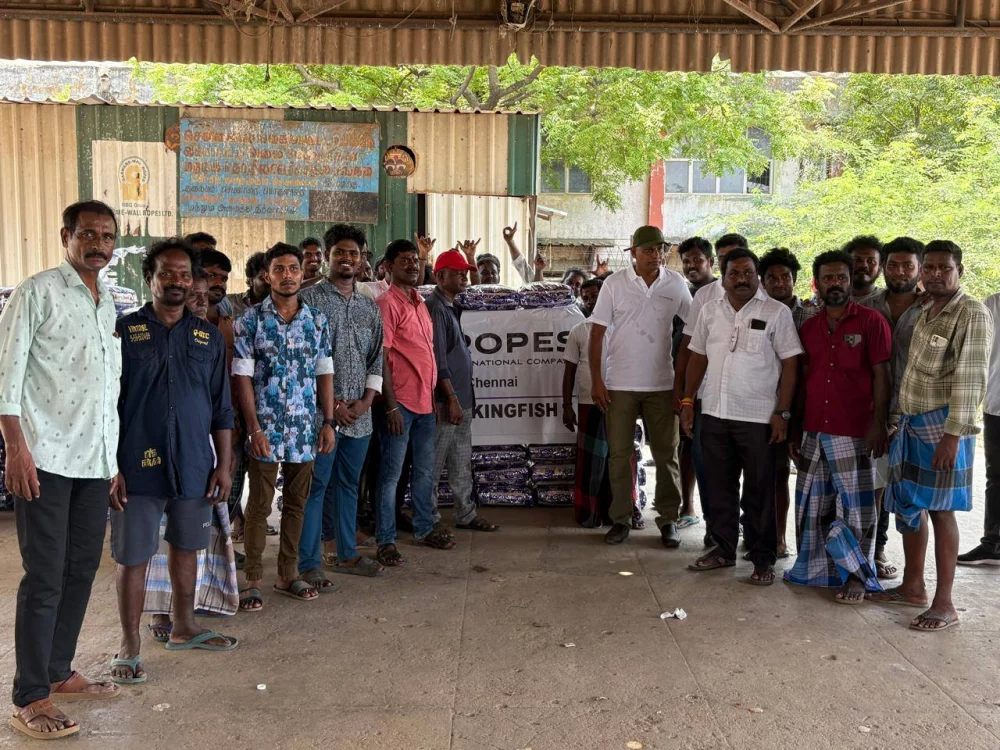 61 நாள்மீன்பிடி தடை காலத்தை முன்னிட்டு மீன்பிடி வலை மேஸ்திரிகள் சங்கத்தை சேர்ந்த உறுப்பினர்கள் அனைவருக்கும் மீன்பிடி தடைகால நிவாரணமாக அரிசி வழங்கப்பட்டது இந்தப் பங்களிப்பை டஃப்ரோப்ஸ் நிறுவனமும் அதன் டீலரான கிங் ஃபிஷ் நிறுவனத்துடன் இணைந்து வழங்கினோம்.