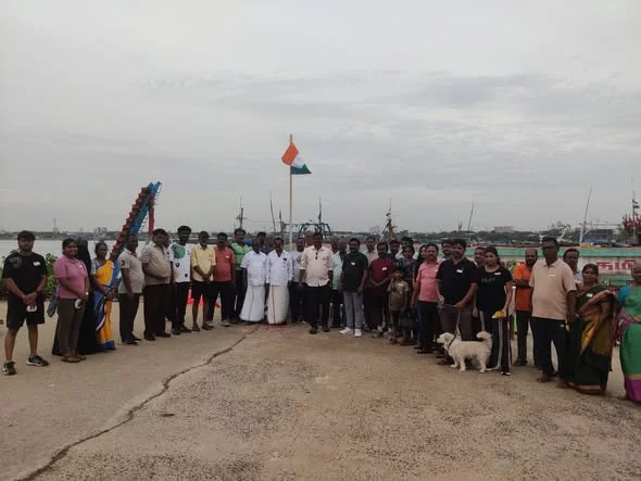 சென்னை காசிமேடு மீன்பிடித் துறைமுக  பகுதியில் 79 ஆவது சுதந்திர தின விழா 15/08/2025 சிறப்பாக கொண்டாடப்பட்டு அதில் உரையாற்றியபோது.