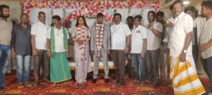 24/10/2025 இன்று கல்பாக்கத்தில் உள்ள ஸ்டார் மஹாலில் நடைபெற்ற திருமண வரவேற்பு நிகழ்ச்சியில் மணமகன் D.தென்னரசு என்ற சரத், மணமகள் M. சோபியா ஆகிய மணமக்களை வாழ்த்திய போது.