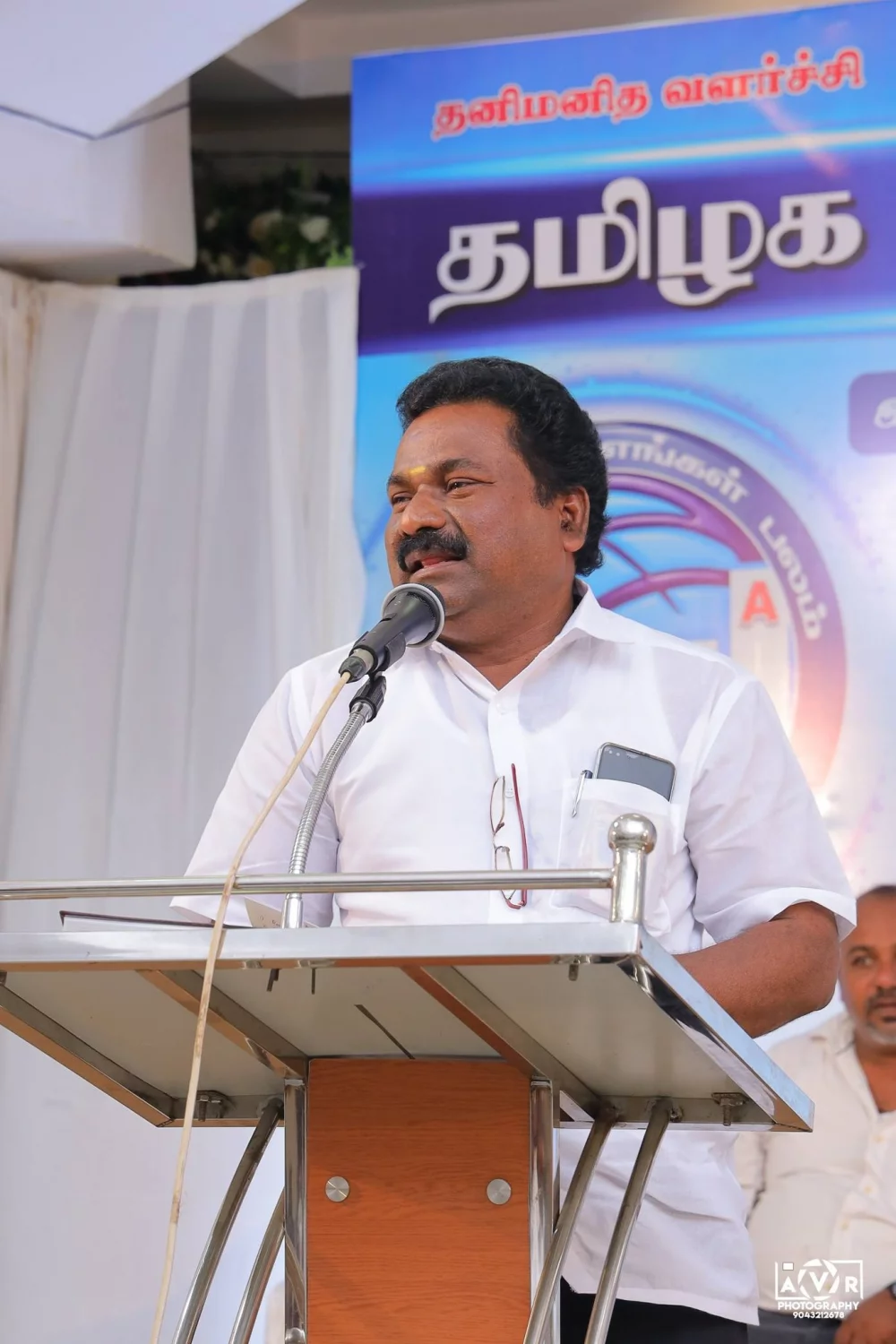 தூத்துக்குடியில் நெய்தல் தொழில் முனைவோர் நலச்சங்கம் மூன்றாம் ஆண்டு முப்பெரும் விழா நிகழ்ச்சியில் சிறப்பு விருந்தினராக கலந்து கொண்டு சிறப்பித்த போது.