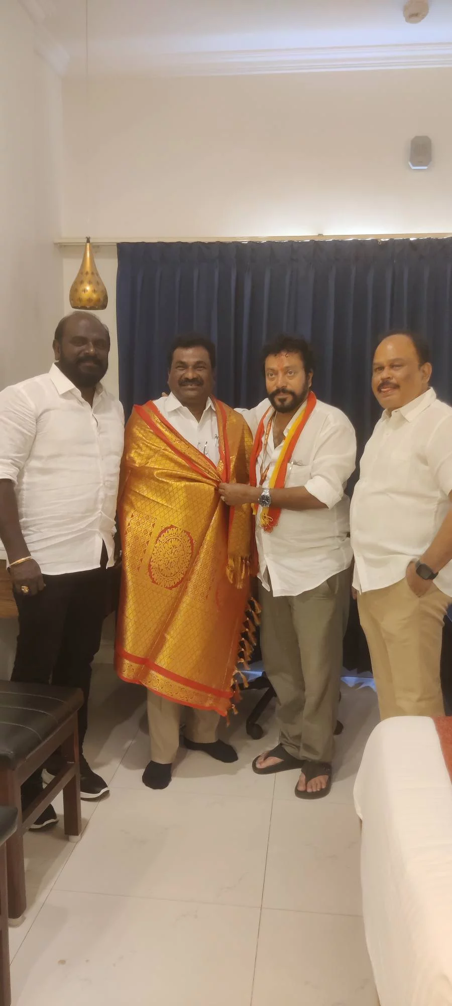 தூத்துக்குடியில் போட்டியிடும் TVK பரதவர்(மீனவர் )வேட்பாளர் ஸ்ரீநாத் அவர்களை ஆதரித்து தூத்துக்குடியில் வாழ்த்து தெரிவித்த போது.