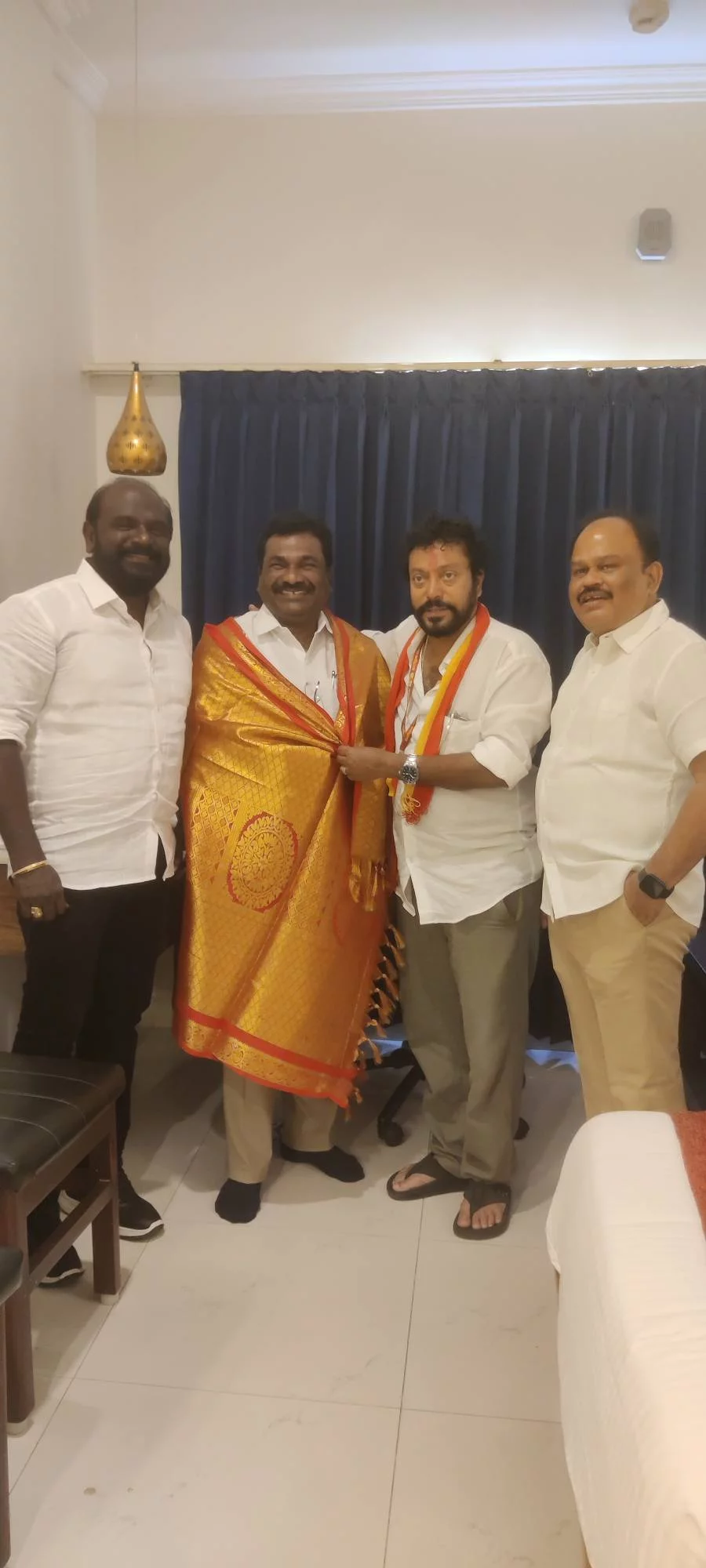 தூத்துக்குடியில் போட்டியிடும் TVK பரதவர்(மீனவர் )வேட்பாளர் ஸ்ரீநாத் அவர்களை ஆதரித்து தூத்துக்குடியில் வாழ்த்து தெரிவித்த போது.