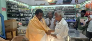 அருமை அண்ணன் திரு.பால்ராஜ் அவர்கள் அன்பின் அடையாளமாக என்னை சந்திக்க நேரில் வந்து வாழ்த்தினார்.
