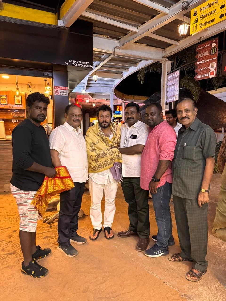 இன்று தூத்துக்குடி சட்டமன்ற உறுப்பினராக பதவியேற்ற எனது நண்பர் ஸ்ரீநாத் (TVK)அவர்களை மனதார பாராட்டுகிறேன் வாழ்த்துகிறேன்.